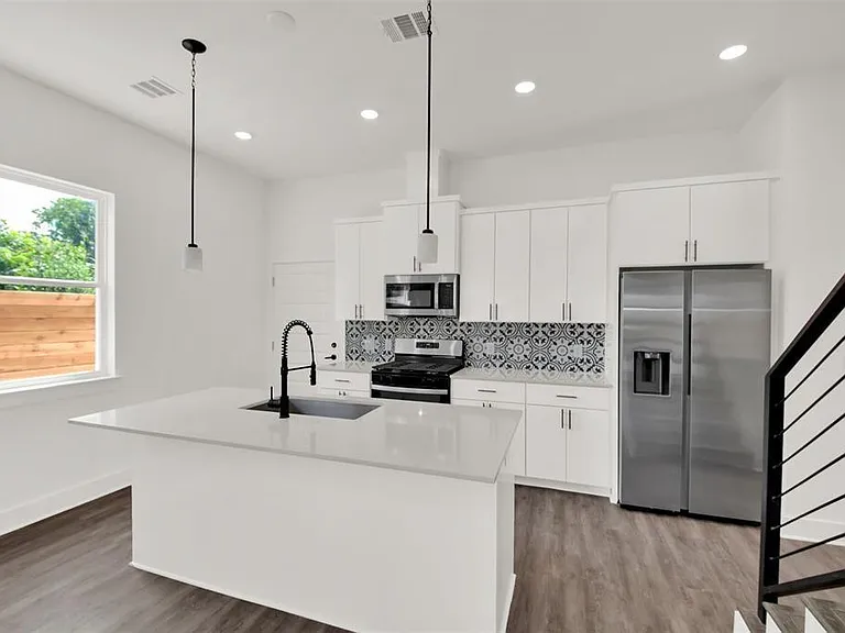 7603 Carver Ave #1-A — Photo 6