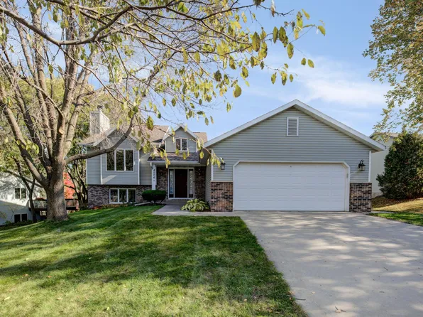 4506 Stratford Ln NW, Rochester, MN 55901