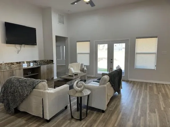12282 N Chestnut Hills Dr, Conroe, TX 77303