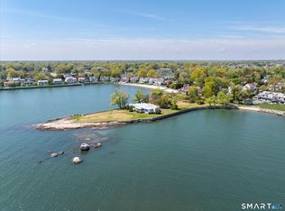 250 Davenport Drive, Stamford, CT 06902