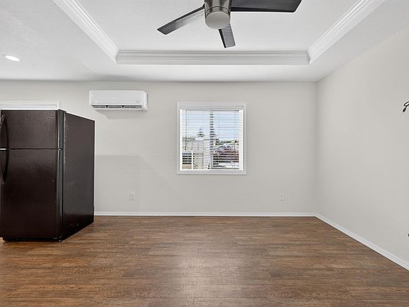 5th image of 717 N Mcdowell Boulevard #303