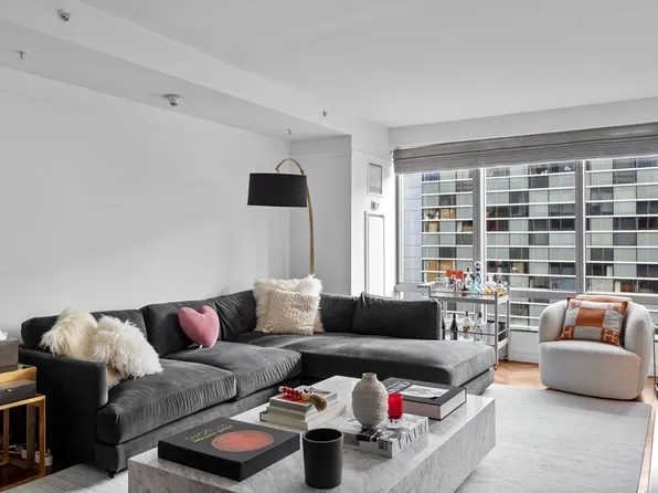 1 Avery St APT 10G, Boston, MA 02111