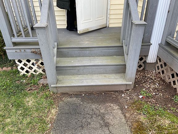 4th image of 25 Parker St #25