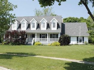 602 Curtis Ct, Tecumseh, MI 49286