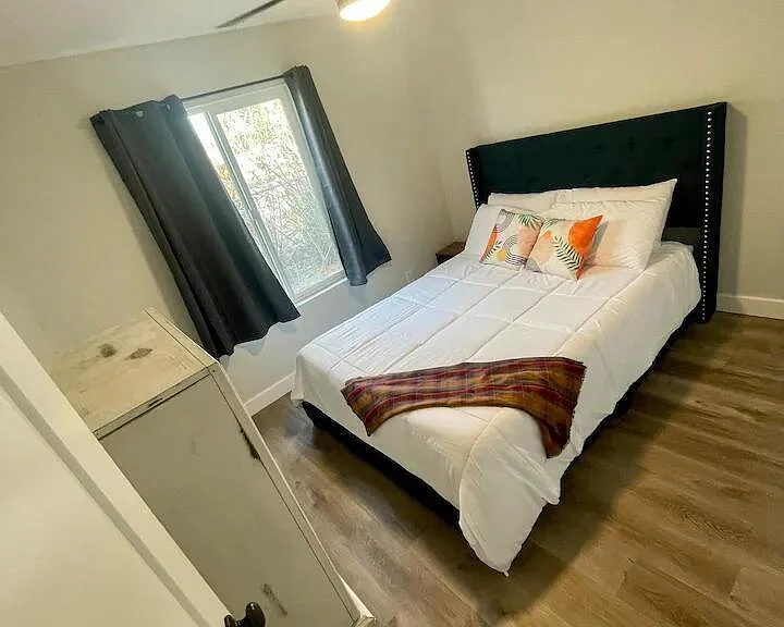 1808 E Yale St #2 — Photo 8