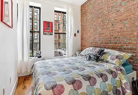 5th image of 418 Melrose St #2A