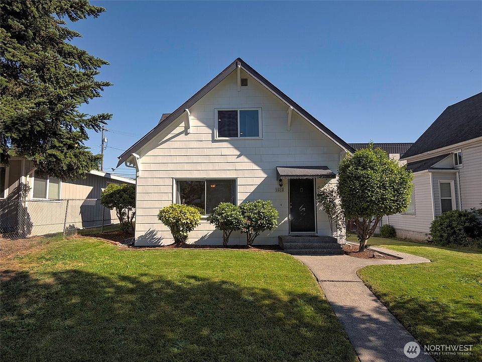 1st image of 1615 E Wright Avenue