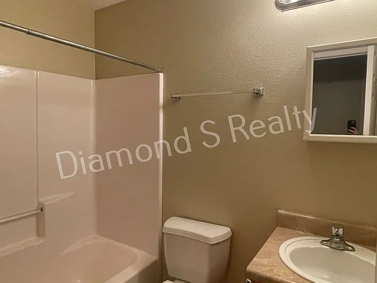 1454 N Ethyl Ave — Photo 7