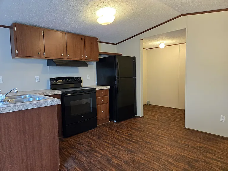 104 Dove Dr — Photo 6