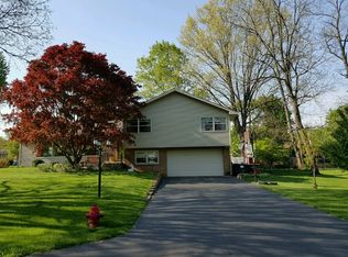 2416 Suffolk Ln, Joliet, IL 60433