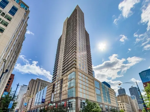 545 N Dearborn St #1809, Chicago, IL 60654