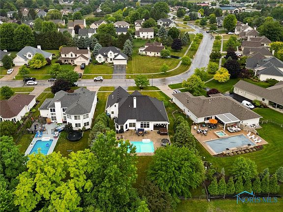 2nd image of 6607 W Meadows Ln