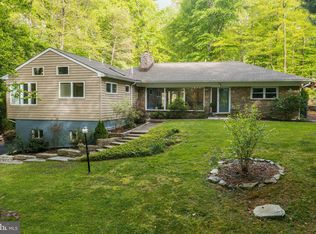 2115 Willow Brook Dr, Huntingdon Valley, PA 19006