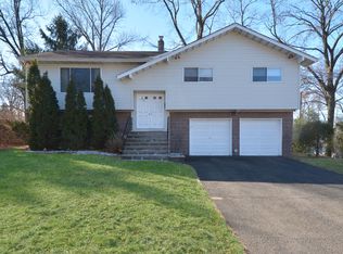 40 Broad Ave, Paramus, NJ 07652