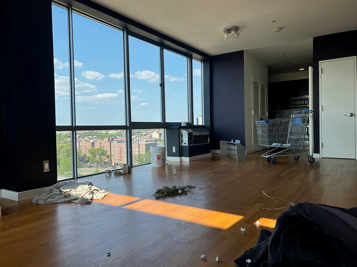 Building Photo - 1125 Banner Ave #11A