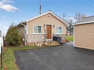 2125 Lake Rd, Youngstown, NY 14174