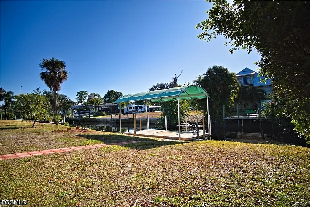 3 bed, 2.0 bath, 1790 sqft, $2,500 — Photo 4