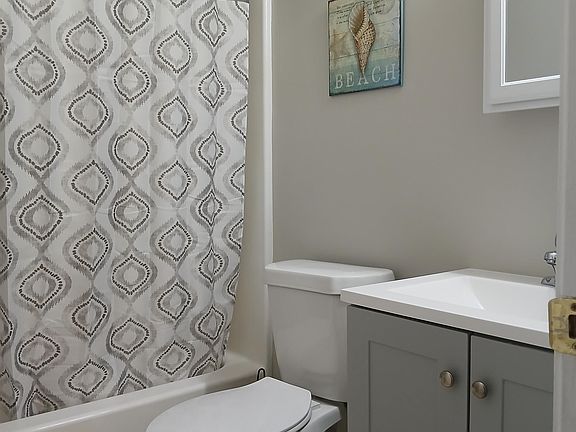 2nd image of 5405 Cindy Ln SE #A