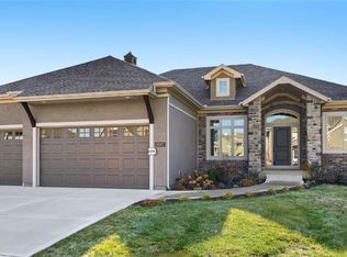 13450 Terrace Park Dr, Parkville, MO 64152