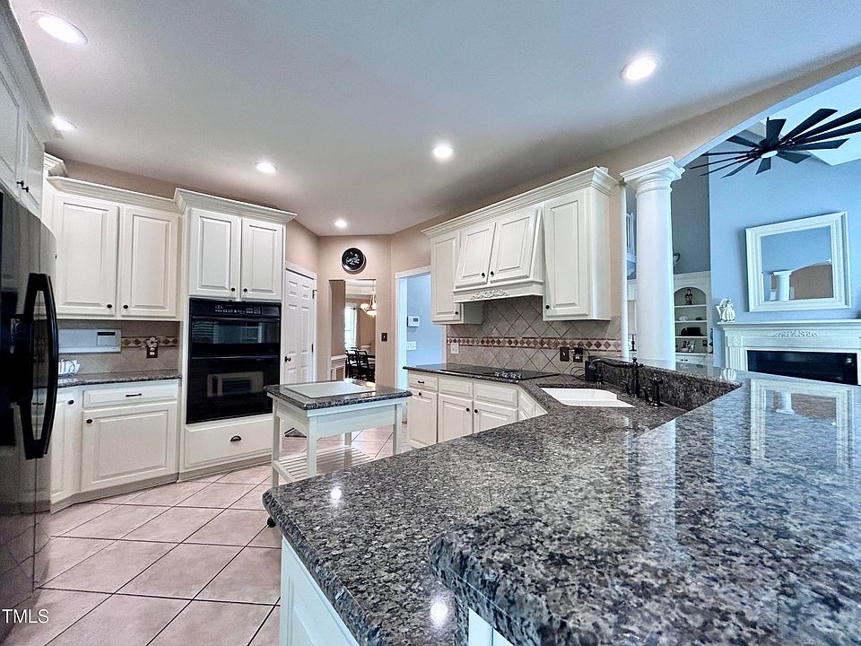 1st image of 205 Highland Dr