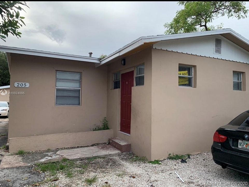 1st image of 205 NW 28th Ave #F