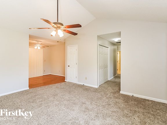 4th image of 1001 Bridle Creek Dr