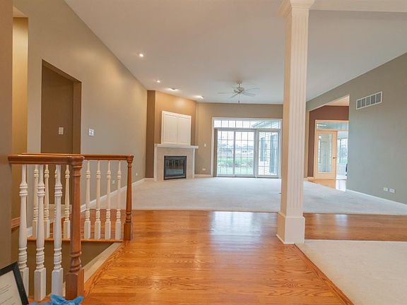 3rd image of 14270 W 93rd Pl