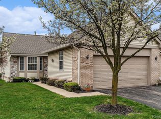 12430 S Noonan Ct #34, Utica, MI
