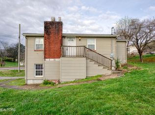 2225 Madison Rd, Knoxville, TN 37912