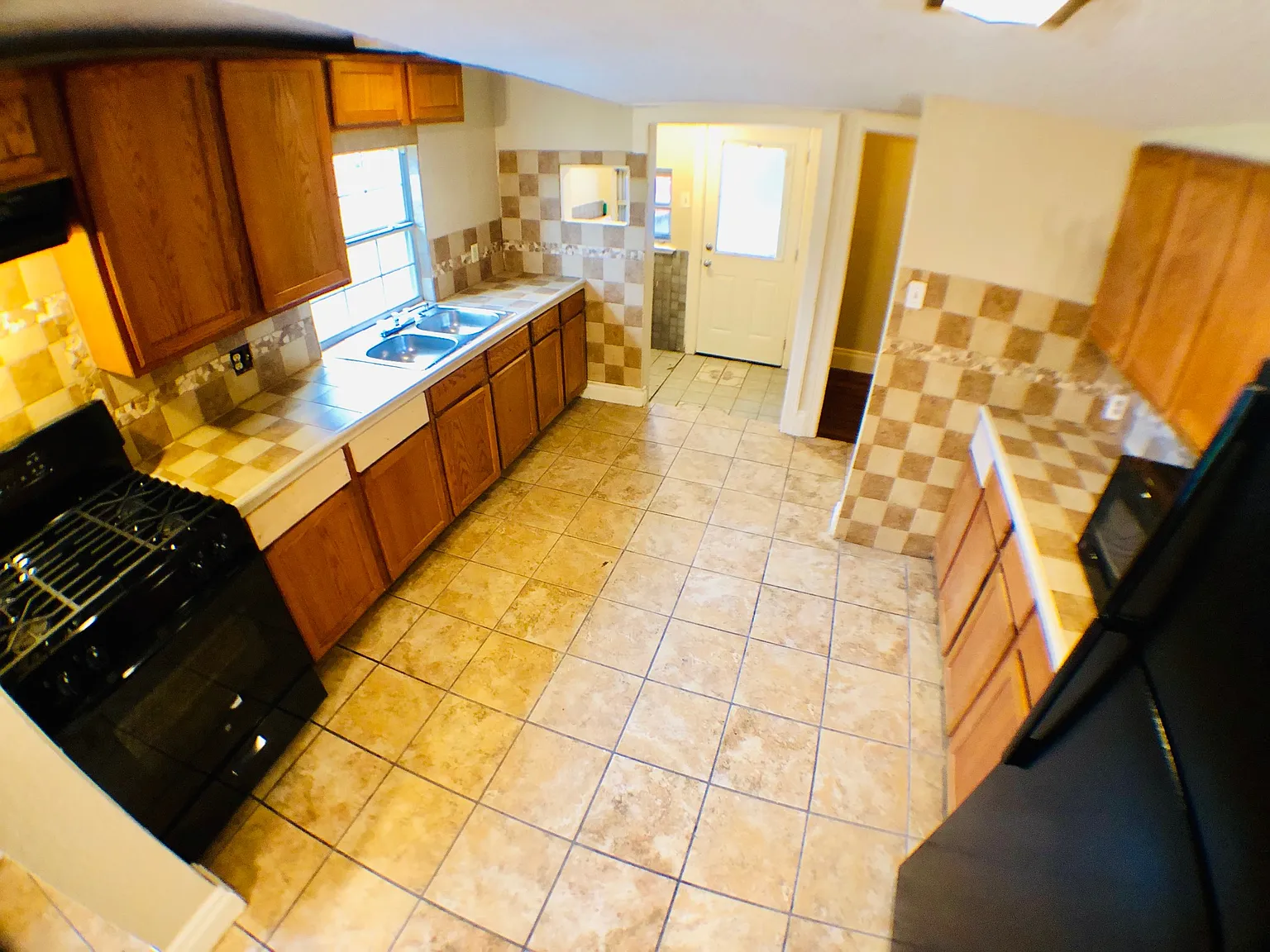 1 bed, 130 sqft, $499 — Photo 4