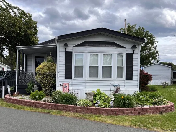 214 West Mountainview MHP, Stony Point, NY 10980
