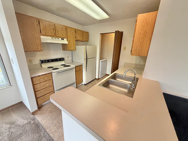 Royal Oaks Apartments — Photo 46