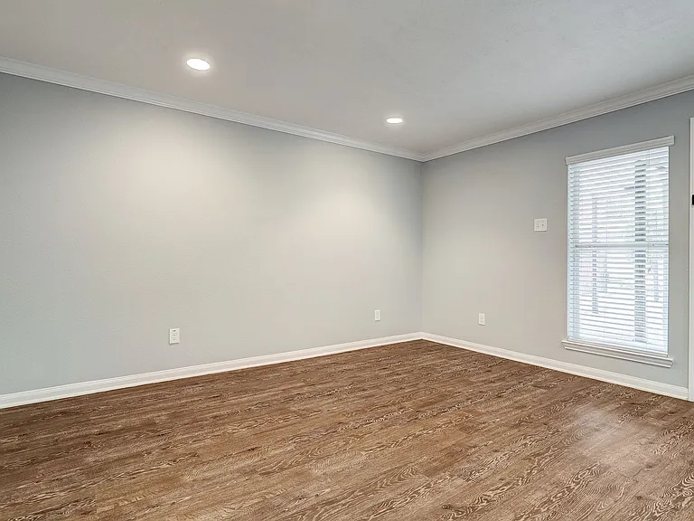 835 Heights — Photo 24