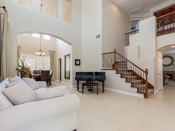 5th image of 2409 S Trail Ct