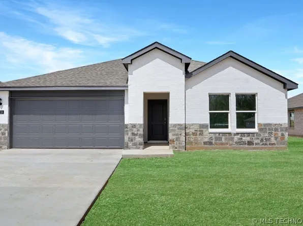 2118 E Toledo St, Broken Arrow, OK 74011