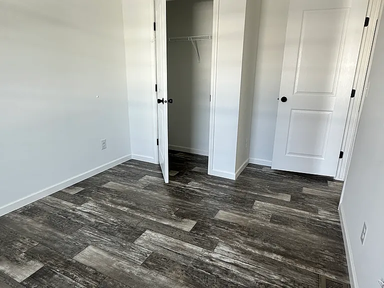 3607 Warren Ct — Photo 7