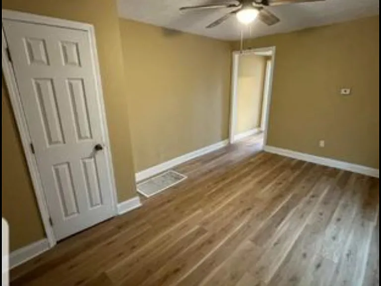 3810 Vermont Ave #1 — Photo 6