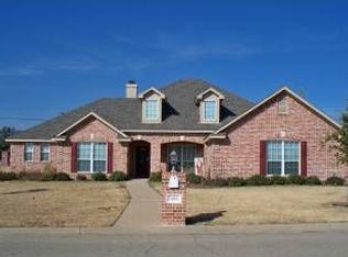 1016 Regina Dr, Hewitt, TX 76643