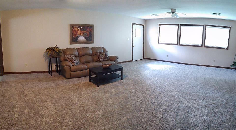 2nd image of 2209 Patrick St
