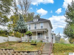 1811 Castelar St, Omaha, NE 68108