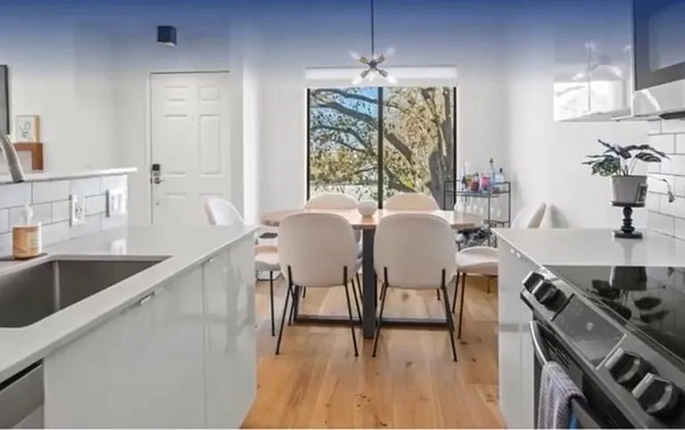 34 Schooner Ct — Photo 1