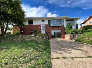 1104 Croxall Ave, Aliquippa, PA 15001