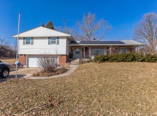 3405 City View Dr, Rockford, IL 61101