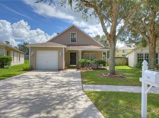 536 Summer Sails Dr, Valrico, FL 33594