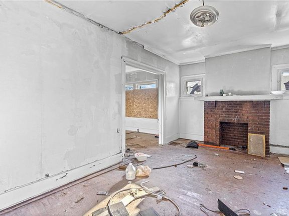 4th image of 22 W Norman Ave