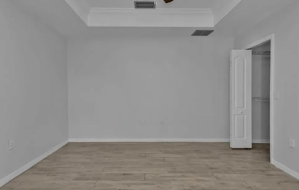 2nd image of 721 N Osprey Ave #721