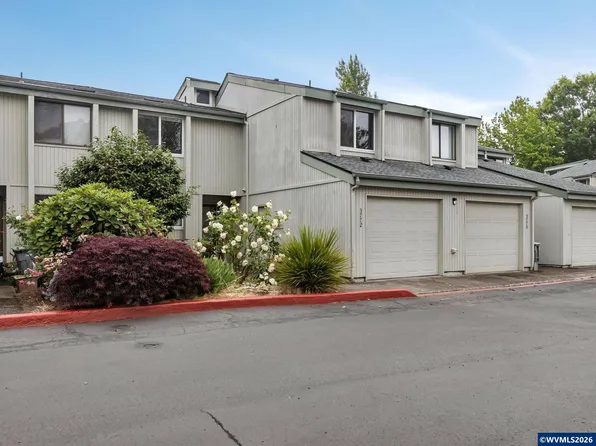 3772 Auburn Rd NE, Salem, OR 97301
