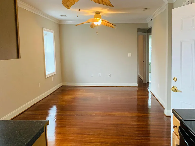 194 E Lee St #3B — Photo 7