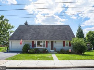 18 Landis Rd, Ephrata, PA 17522