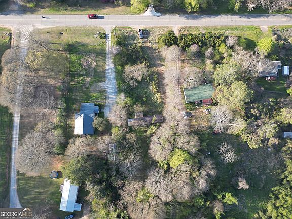 5th image of 446 Hull Rd